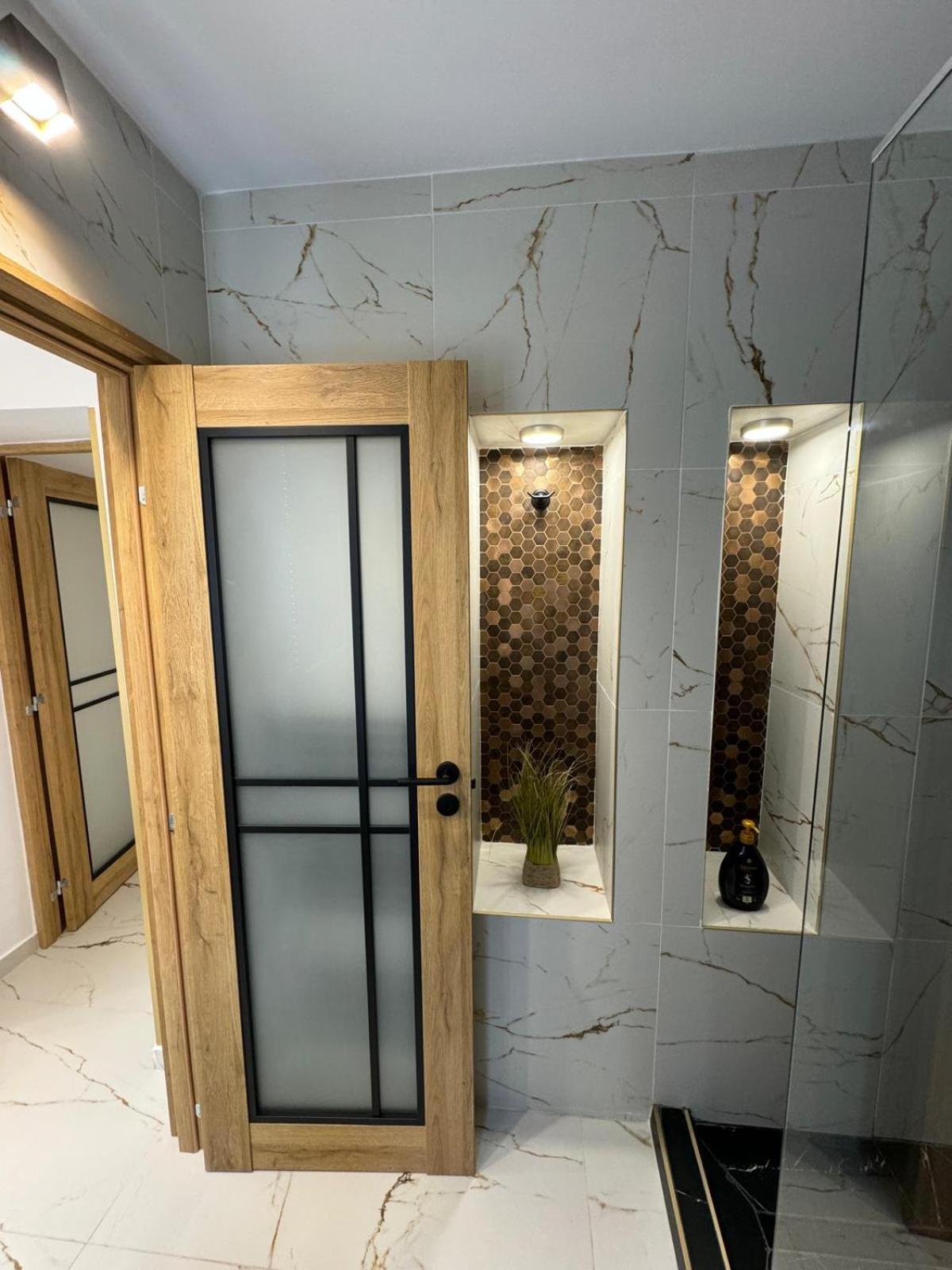 Iasi Ultra Central Apartment Self Check-In Luaran gambar