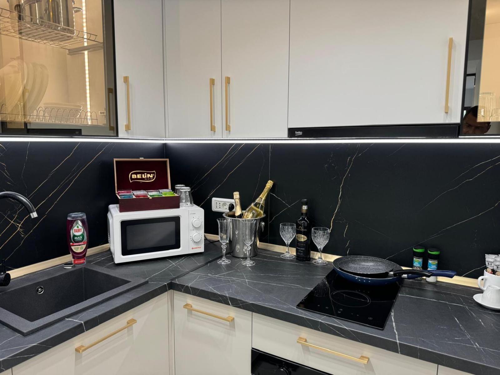 Iasi Ultra Central Apartment Self Check-In Luaran gambar
