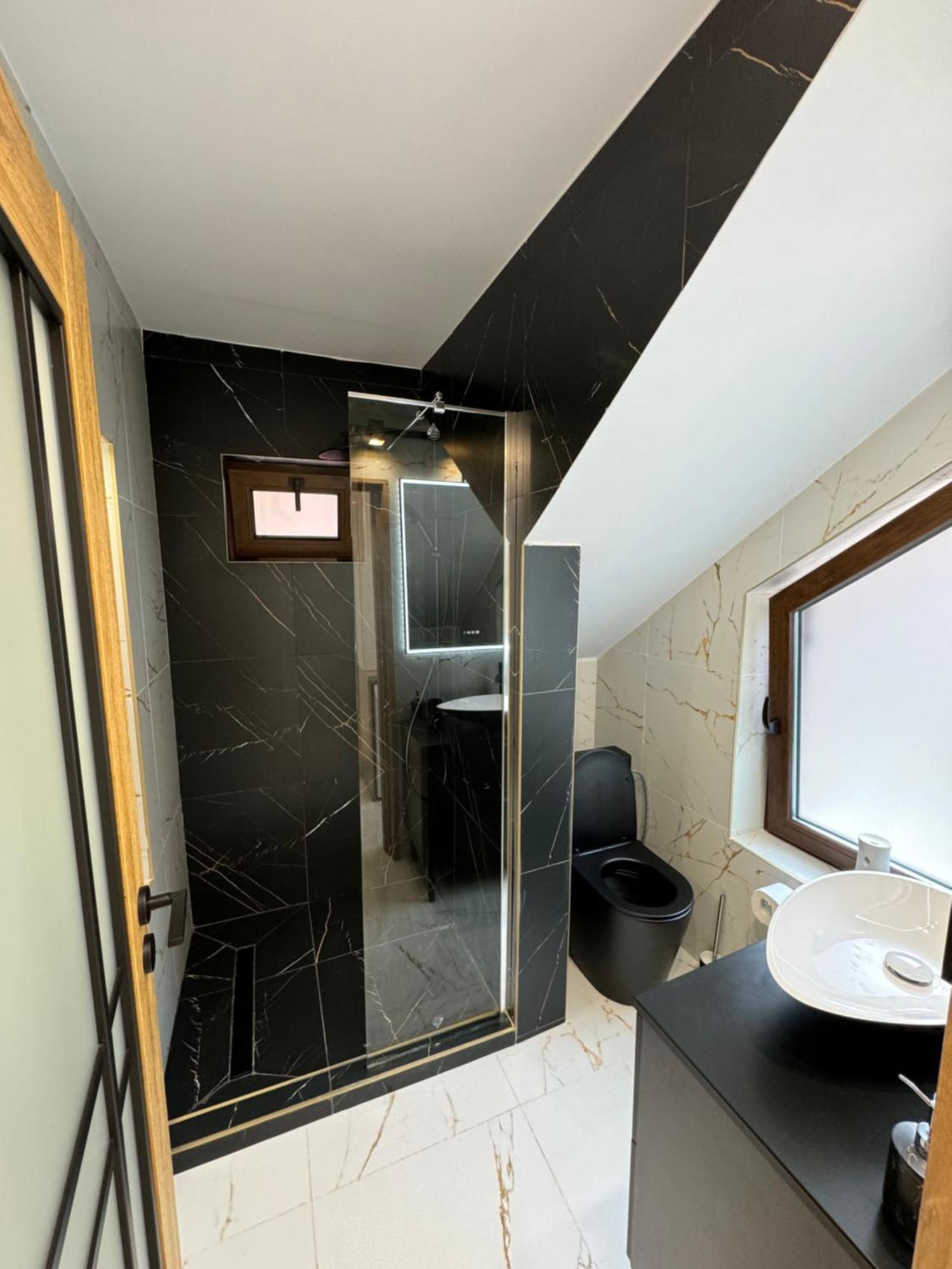 Iasi Ultra Central Apartment Self Check-In Luaran gambar