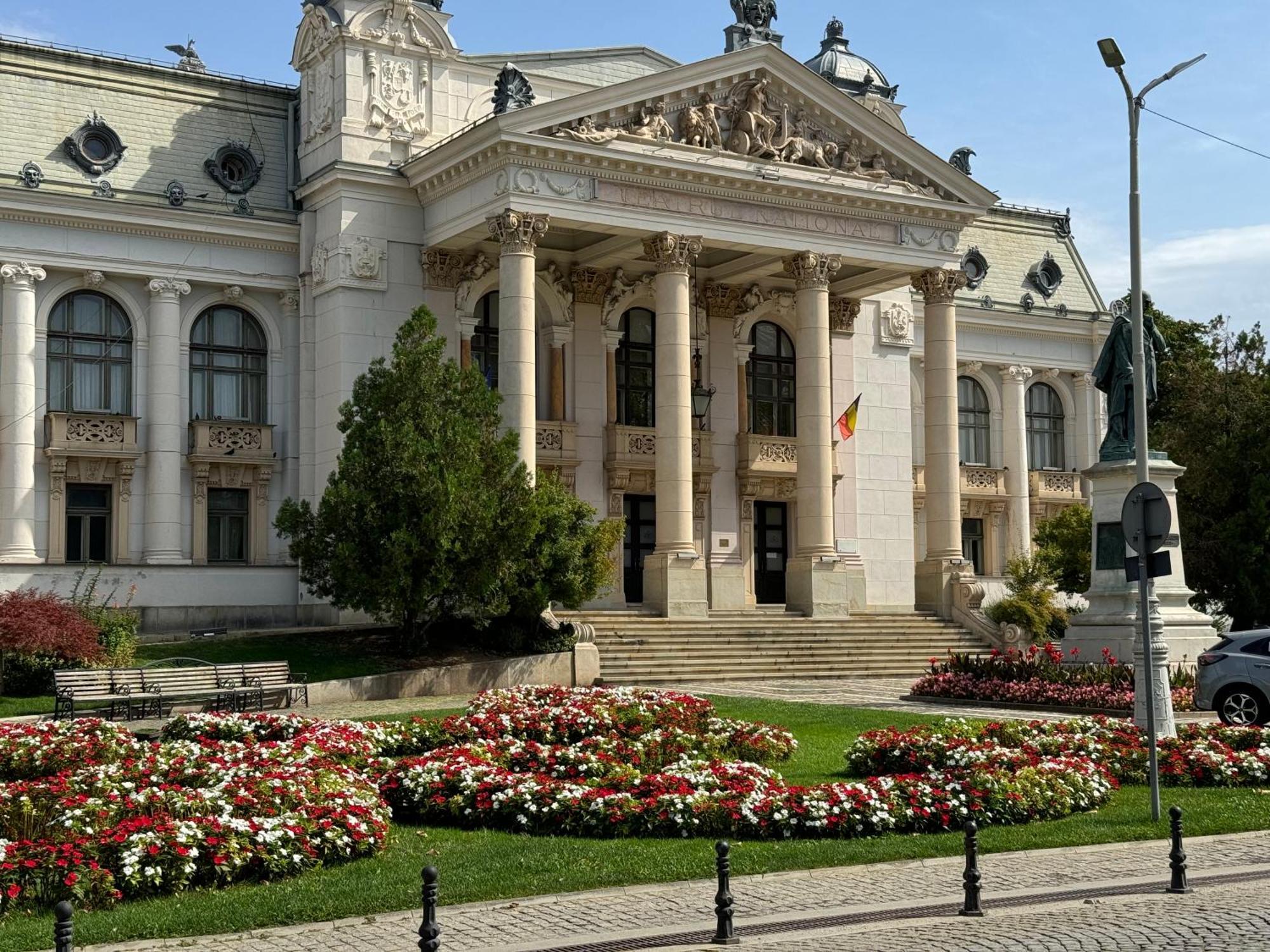 Iasi Ultra Central Apartment Self Check-In Luaran gambar
